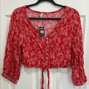 (14) NWT Bershka Red Floral Women's Top